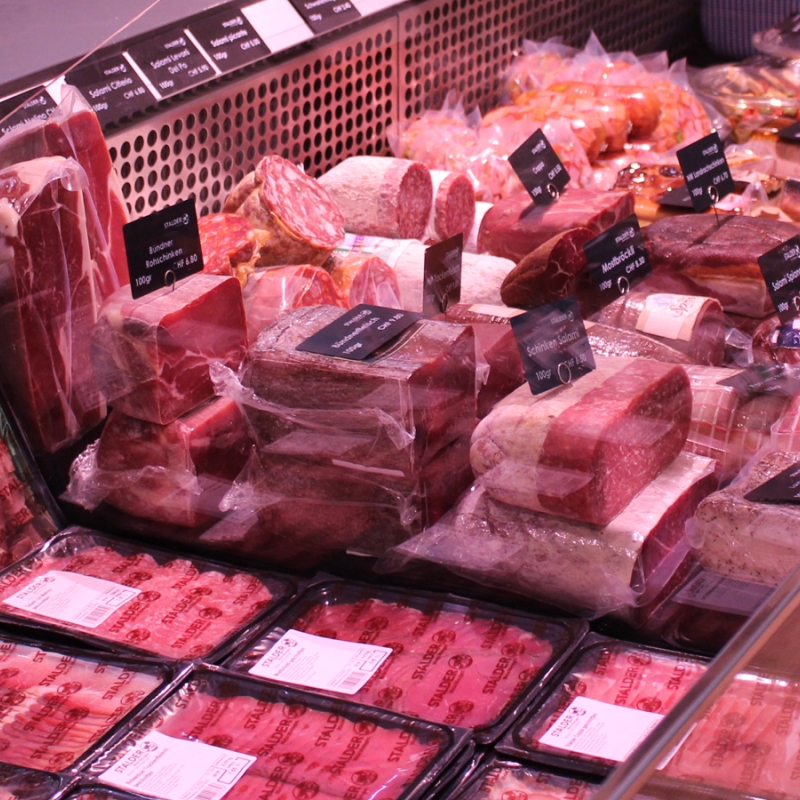 Der fliegende Roman und die Streckwurst